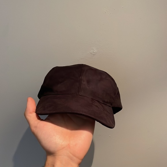 Ariana Grande Black Strapback Hat / Cap. One Size. - Picture 2 of 5